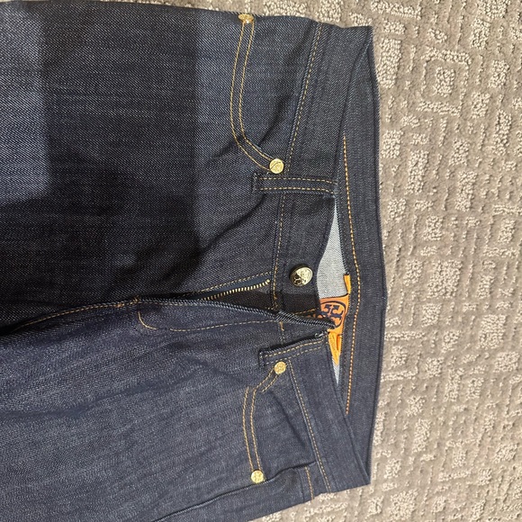 Tory Burch Classic Fit! - Picture 2 of 6